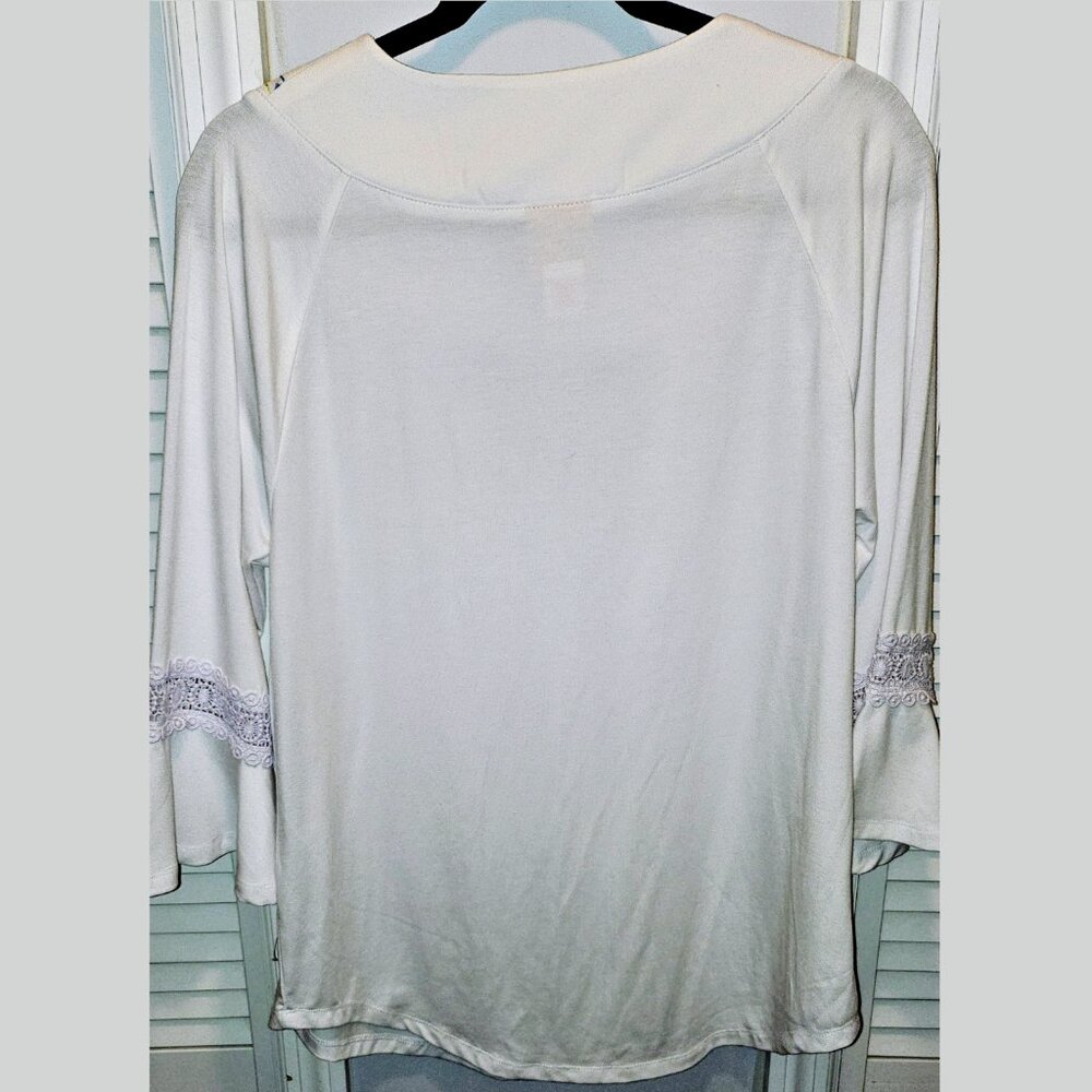💯 Ruby Rd. Missy Spring Oasis Embroidered Knit Top 💯 - Picture 7 of 8